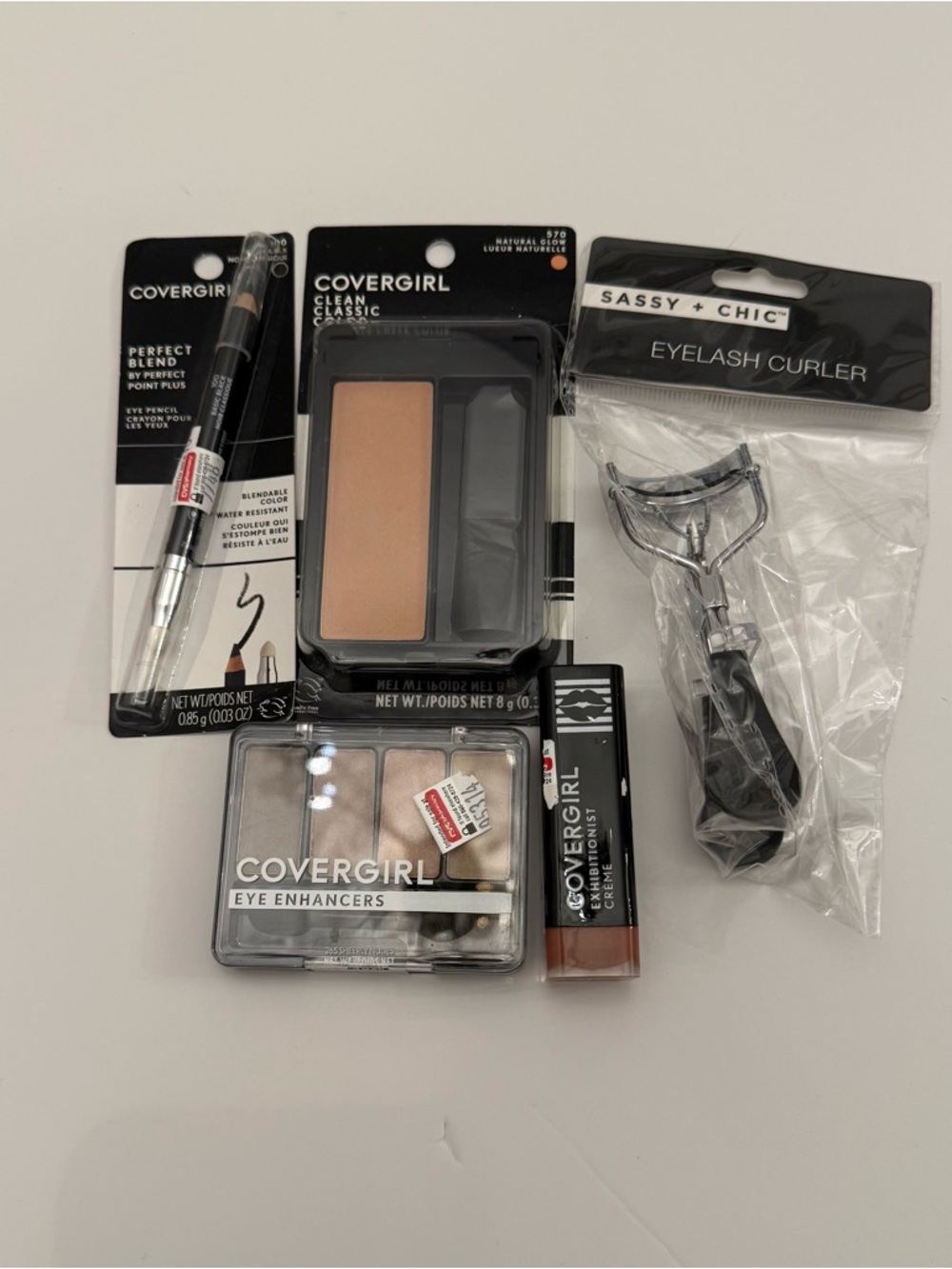 New Bundle - CoverGirl Makeup Bundle with Black Eyelash Curler